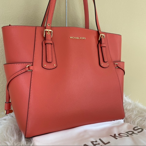 Michael Kors jet set voyager shoulder tote &wallet - Picture 10 of 15